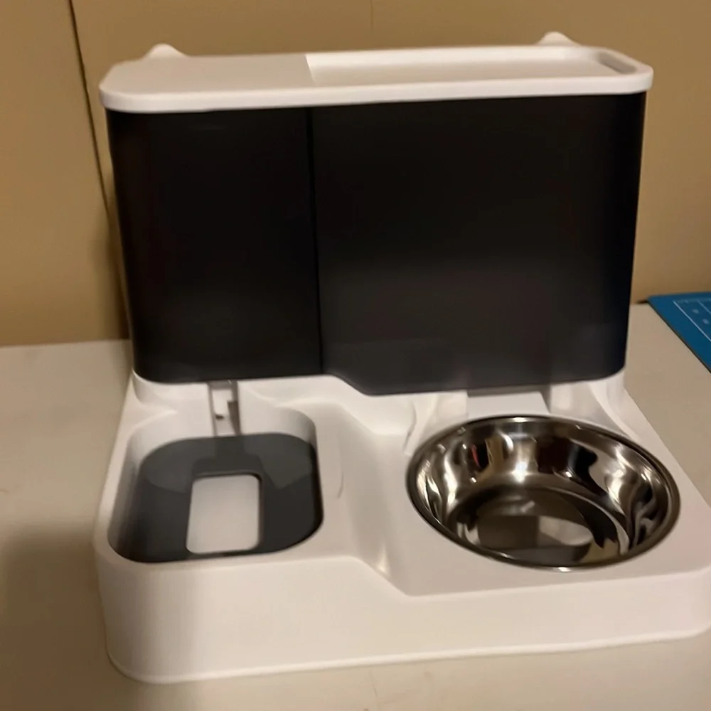 Pet water and food feeder. Smaller I thought they were for medium sized dogs